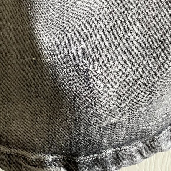 Legendary Status Grey Distressed Size 46 Demin Paint Splatter Shorts Grunge Goth - Picture 11 of 12